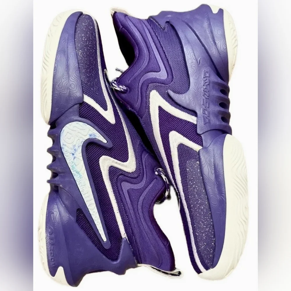 Nike Air Cosmic Unity 2 TB PROMO Court Purple Men's 13 DX6649-500 - Picture 3 of 6